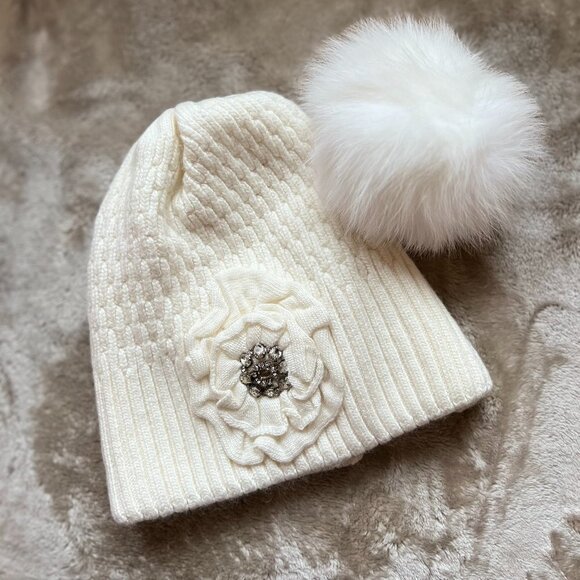 La-El All White Wool & Angora Detachable Pom Pom Beanie Hat (White POM) main image 4